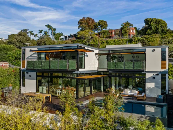 541 Stassi Ln, Santa Monica, CA 90402