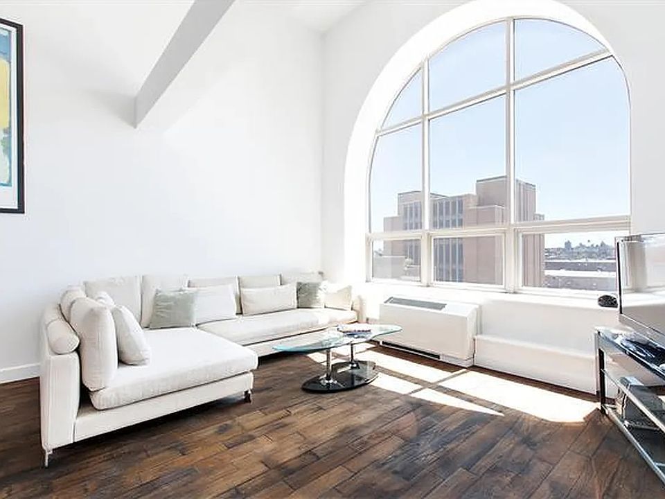 1st image of 217 51st Ave APT 610