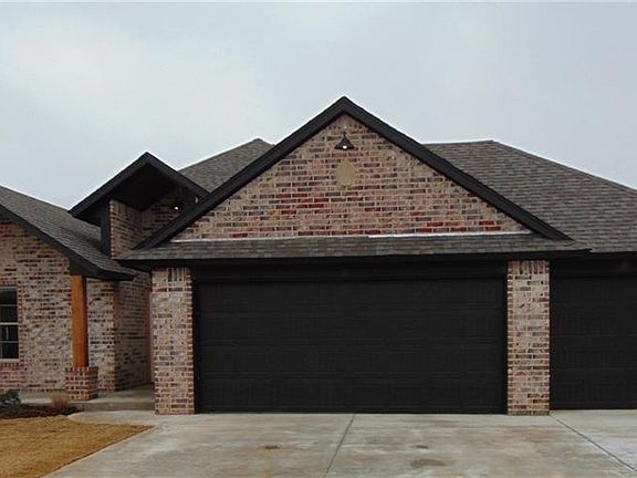 2nd image of 1724 W Zachary Way