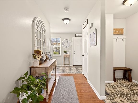 3rd image of 3196 Peacock Cir