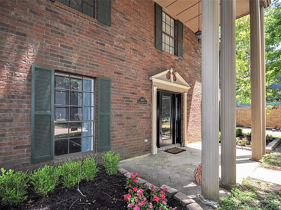 3rd image of 3806 Wood Gardens Ct