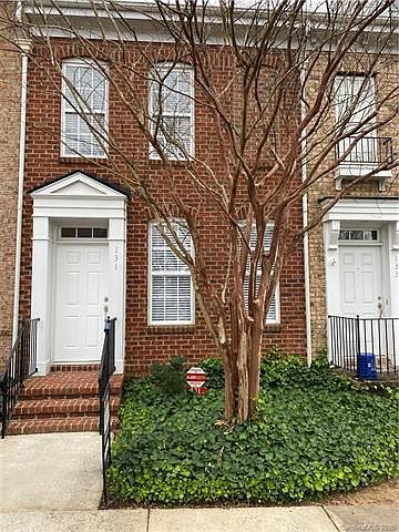 1st image of 131 Quarter Ln