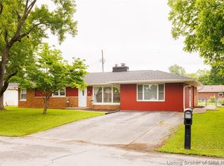 305 Keswick Dr, Clarksville, IN 47129