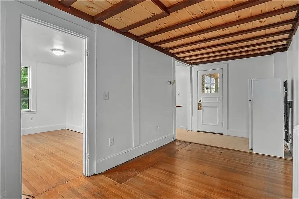 38 Cottage St — Photo 1
