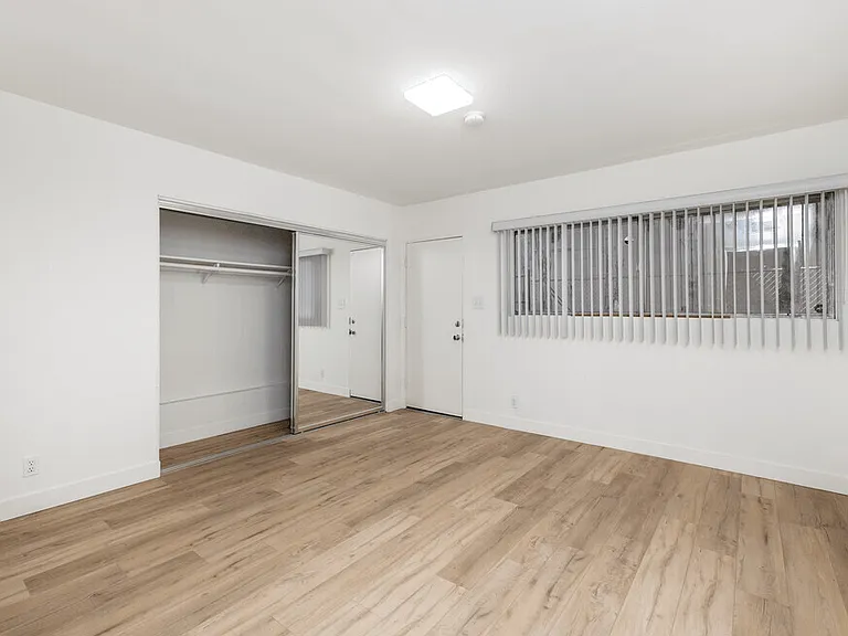 1831 Glendon Ave — Photo 15