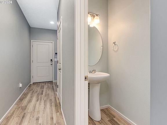 5th image of 2242 NE 115th Ct