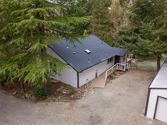 4th image of 14209 103rd Avenue Ct NW