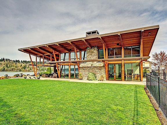 Club House