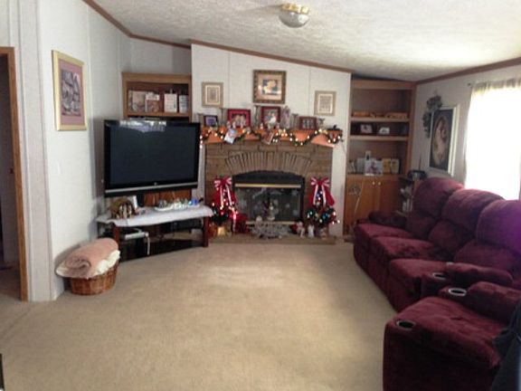 4th image of 636 Elmwood Dr
