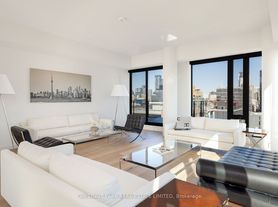505 Richmond St W