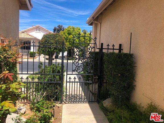 5th image of 5986 Turnberry Dr