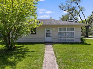 2915 N Ridge Ave, Rockford, IL 61103