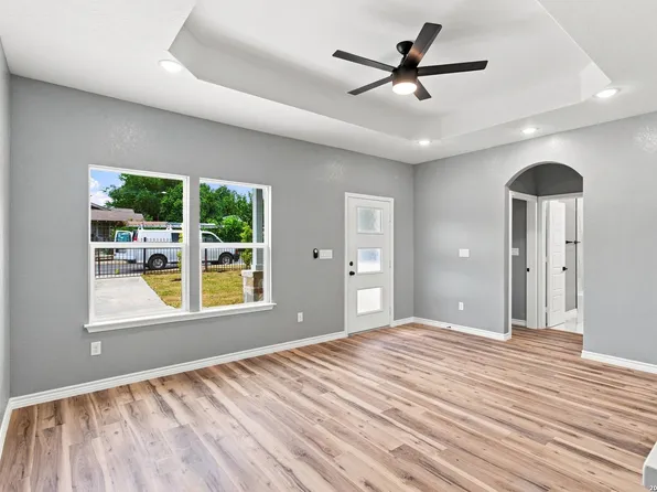 110 INEZ AVE, San Antonio, TX 78228