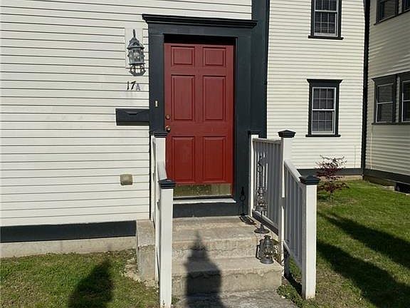 2nd image of 17 Bank St #A