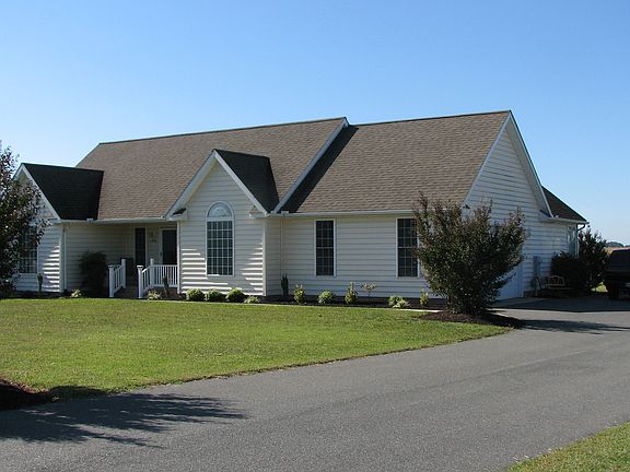 5th image of 120 Willow Dr
