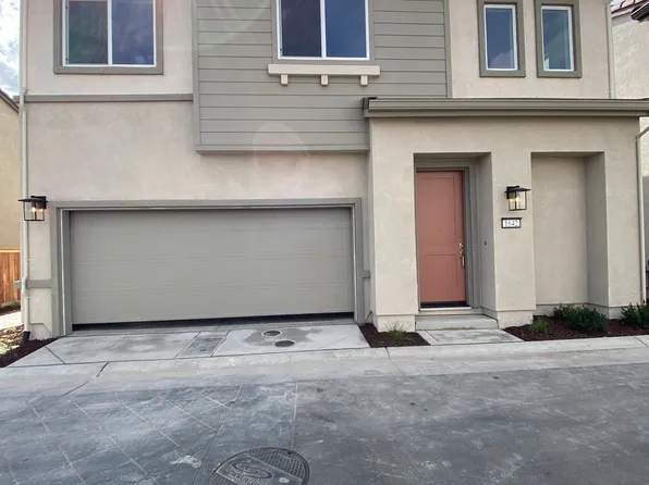1642 Chanticleer Ln, Sacramento, CA 95834