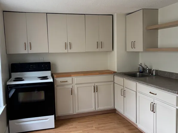 111 E Maple Ave #3, Langhorne, PA 19047