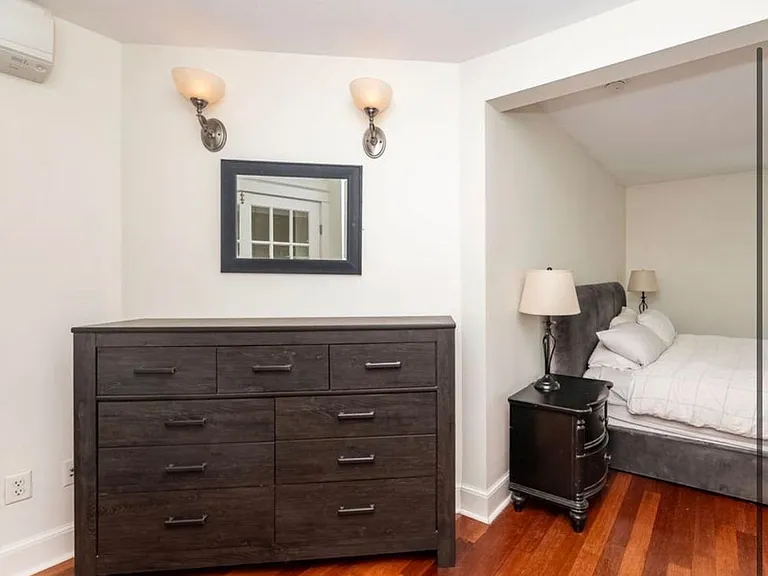 301 Richards Ave — Photo 17