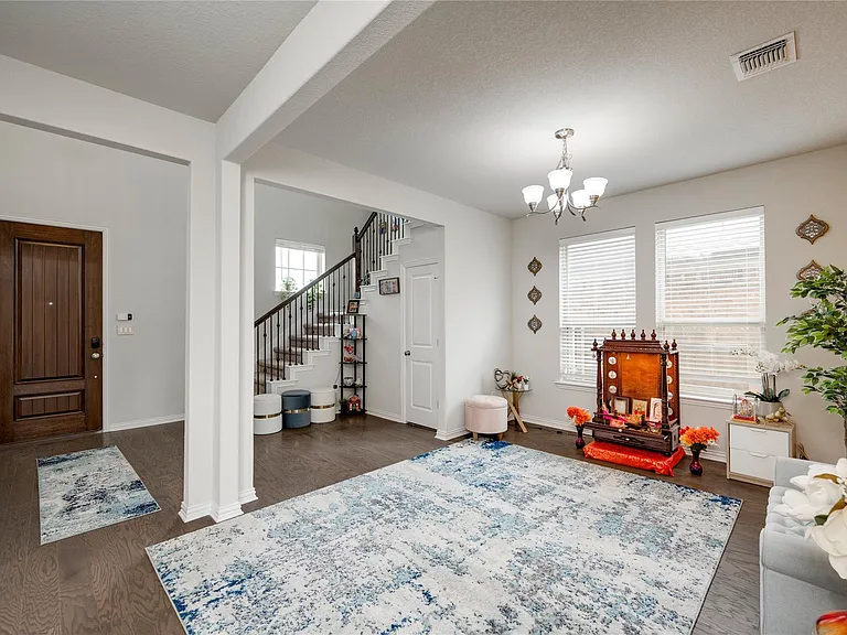 3327 Columbus Way — Photo 13