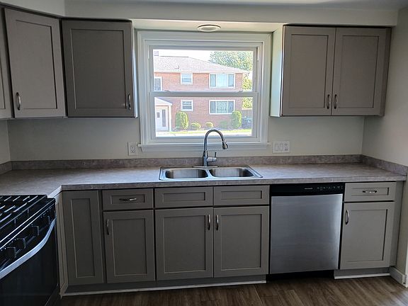 2nd image of 35 Joseph Dr APT A