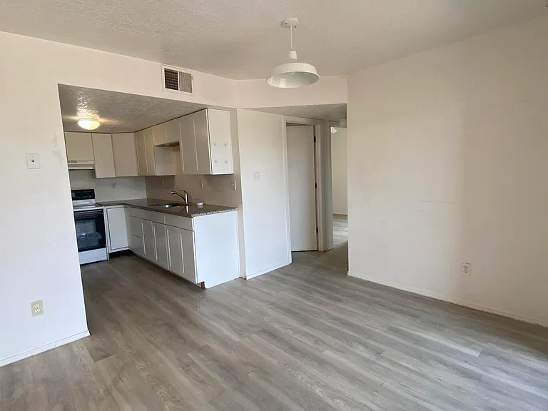 13 Homestead Dr #B-2 — Photo 5