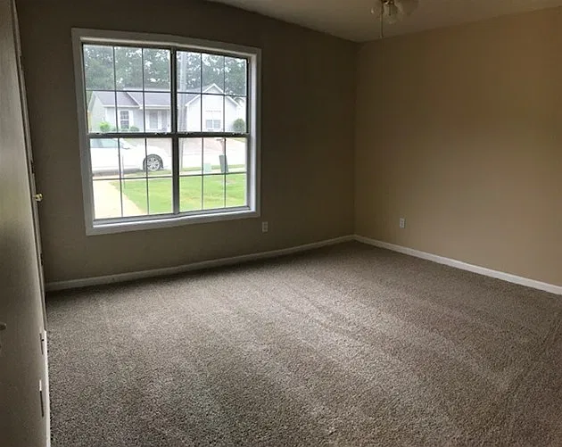 1954 Panda Court, Auburn AL — Photo 2