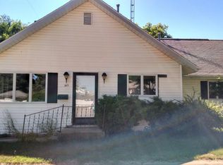 217 S Silver St, Bad Axe, MI 48413