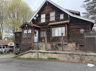 621 Sunderland Rd, Worcester, MA 01604
