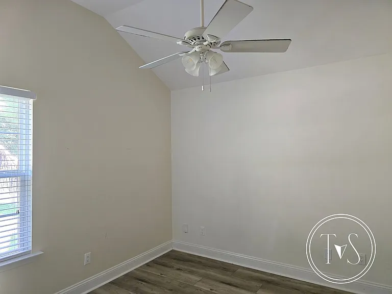 17 Ristona Dr — Photo 7