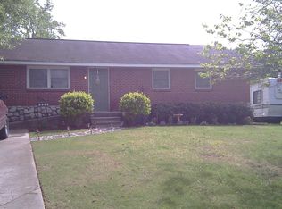 8909 Channing Dr, Jonesboro, GA 30238