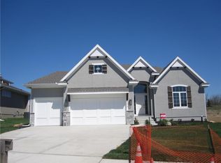 25818 W 96th St, Lenexa, KS 66227