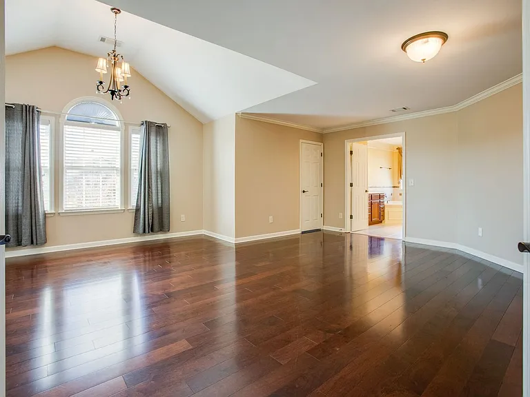417 Gambrel Ct — Photo 9