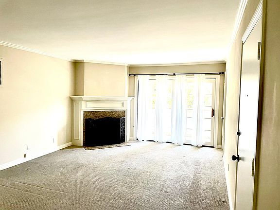 3rd image of 1315 Stanford St APT 6