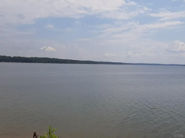 0 Pointe Pl #11, Clarksville, VA 23927