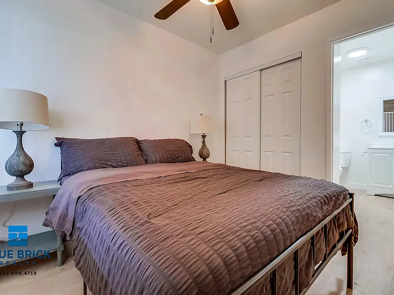 14235 Vanowen St #6 — Photo 11