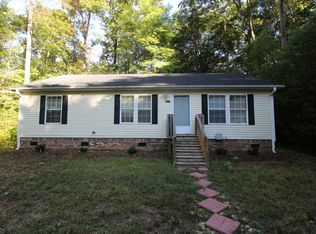 2013 Old Kandace Hills Dr, Walkertown, NC 27051