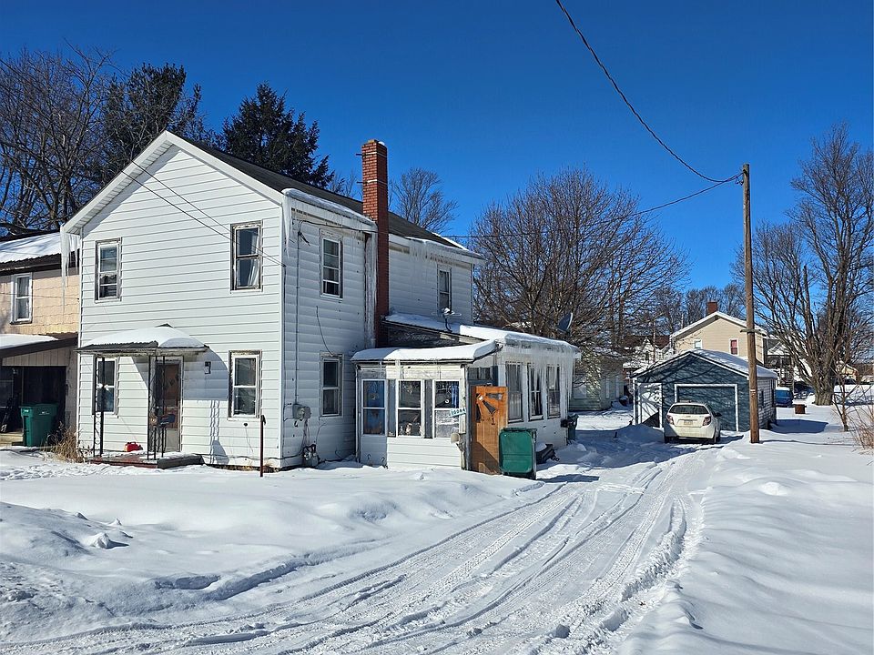 1st image of 10064 Railroad St
