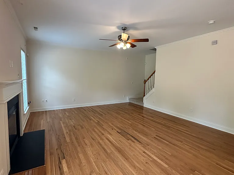 4612 Cottendale Dr — Photo 5