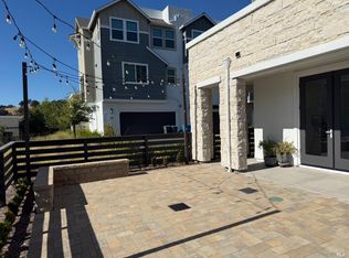 307 Semillon Ln, Santa Rosa, CA 95403