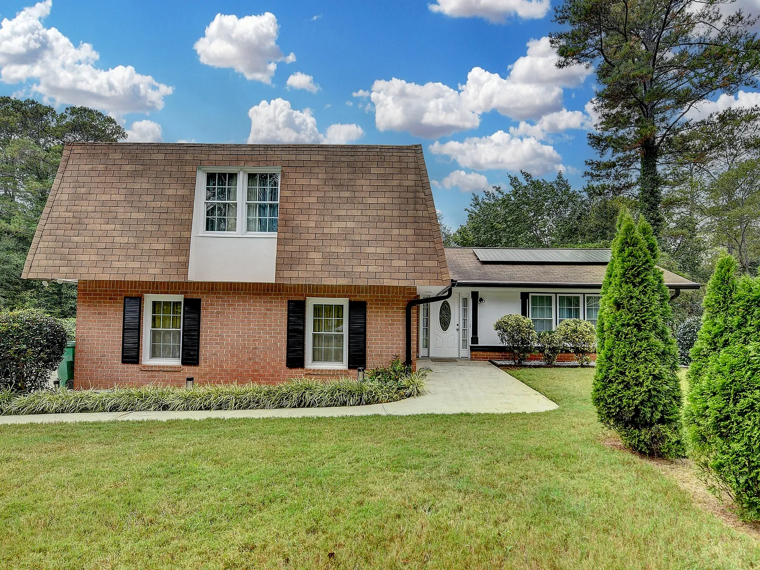 4 bed, 2066 sqft, $2,500 — Photo 1