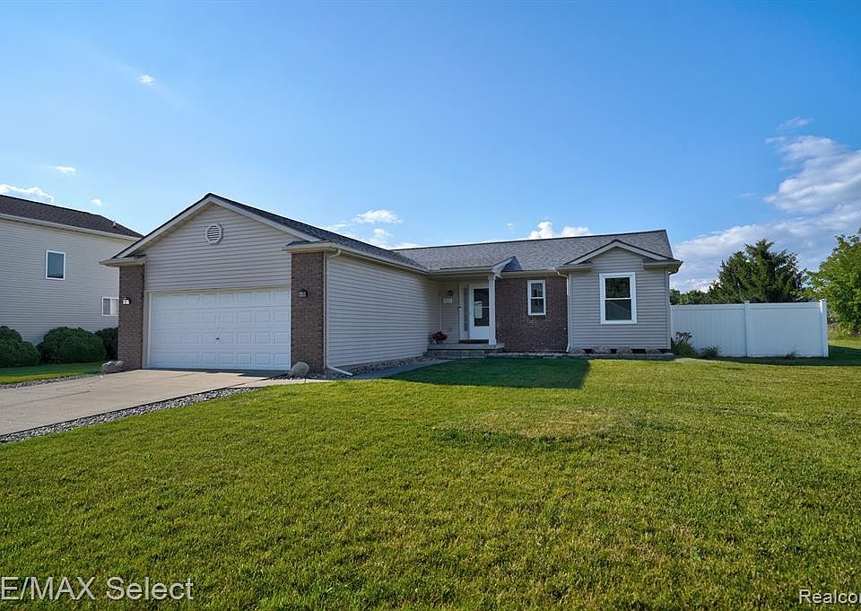 1st image of 9431 Sandy Hollow Ln