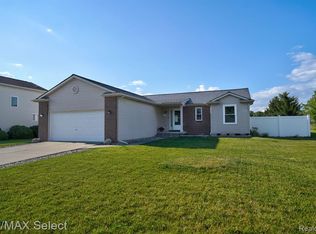 9431 Sandy Hollow Ln, Davison, MI 48423