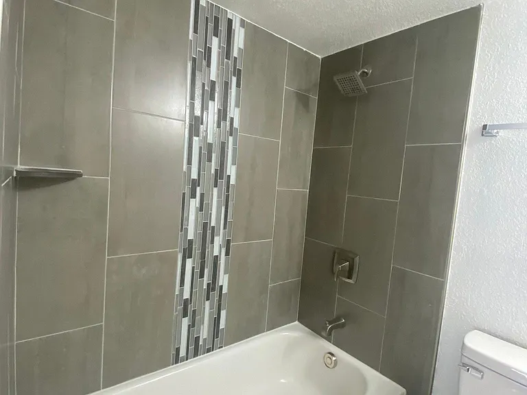 6035 Village Cir #6035 — Photo 9