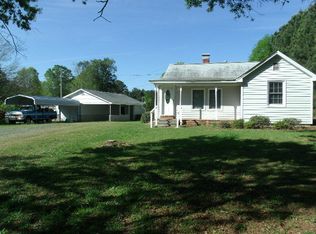 2261 Montague Ave Ext, Greenwood, SC 29649