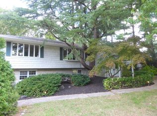 828 Ocean View Dr, Toms River, NJ 08753