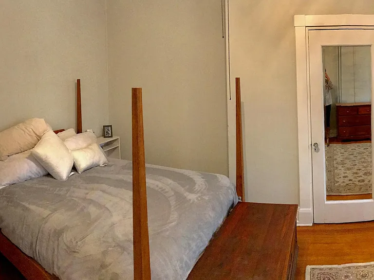 211 E King St #2 — Photo 10
