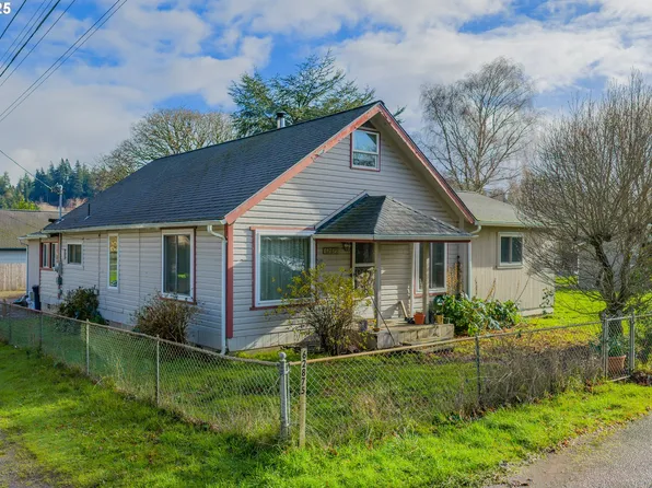 62875 School Rd, Coos Bay, OR 97420