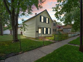 1052 Bush Ave, Saint Paul, MN 55106