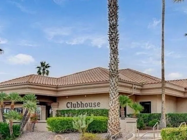 2433 Sunup Dr — Photo 3