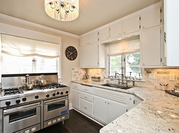 2nd image of 607 Oakwood Ave